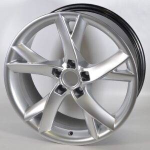 Juego de 4 llantas Croacia Plata 18