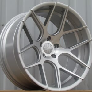 Juego de 4 llantas Haxer Fox Plata 18