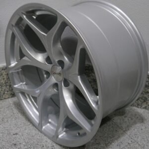 Juego de 4 llantas Avus Original X-Ryder Plata 20