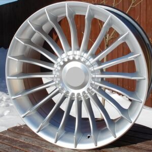 Juego de 4 llantas Pinar Plata 18