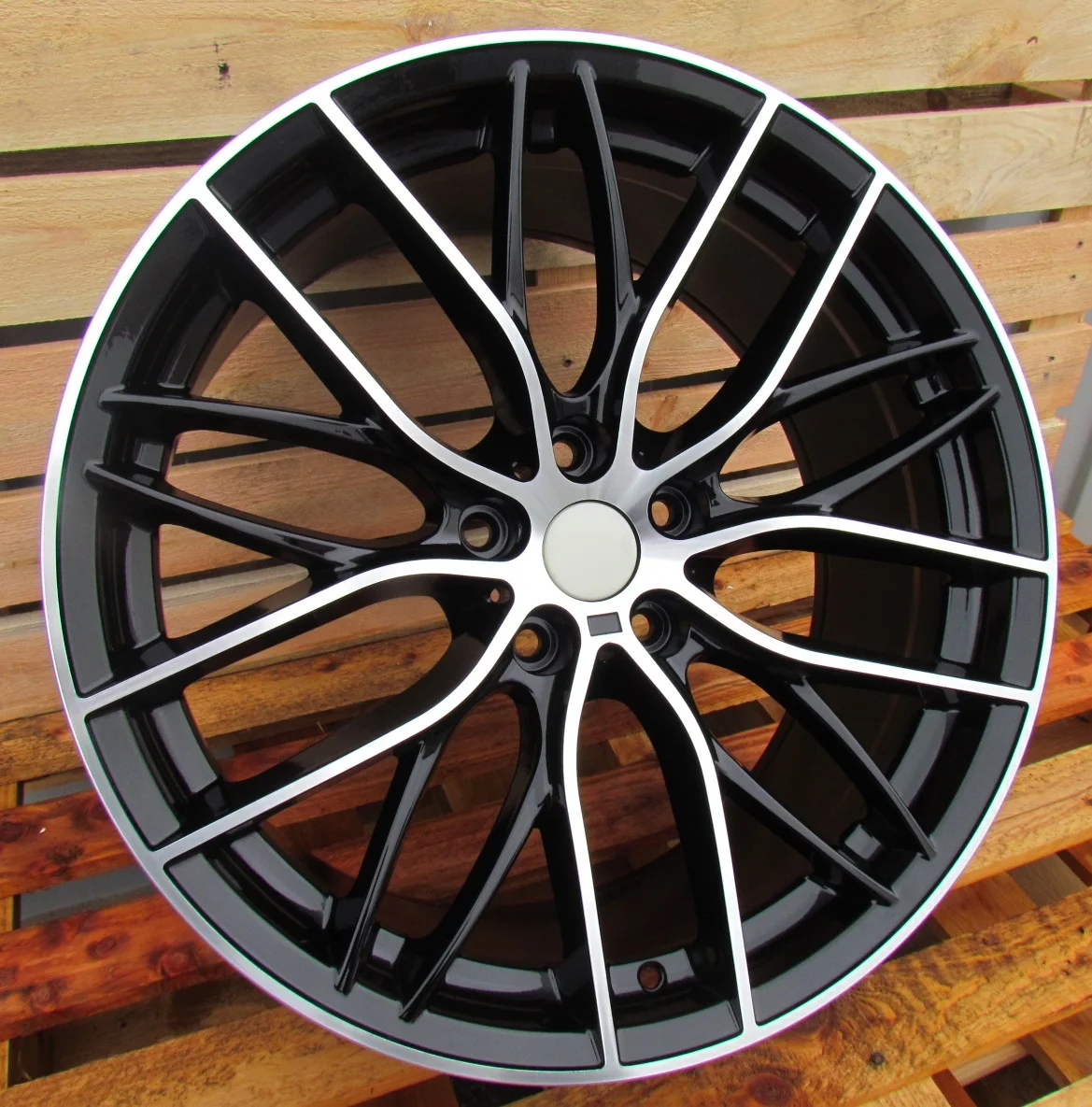 JUEGO DE 4 LLANTAS BMW MPERFORMANCER 18 BLACK METAL