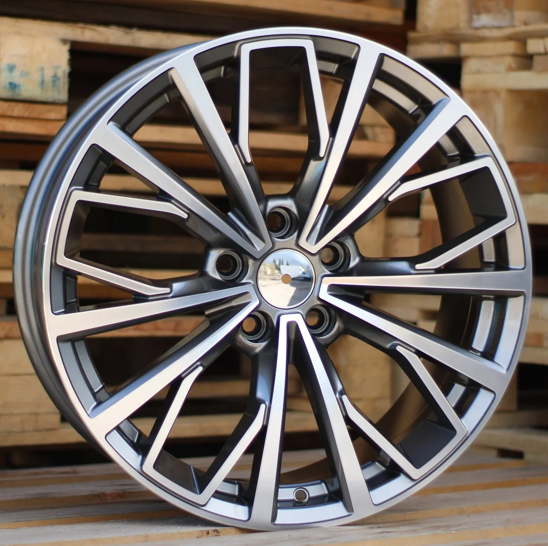 JUEGO DE 4 LLANTAS PARA AUDI RS4158 18 BLACK METAL