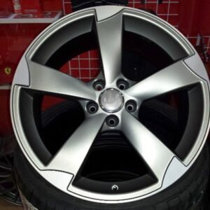 JUEGO DE 4 LLANTAS AUDI RS 18 GREY METAL
