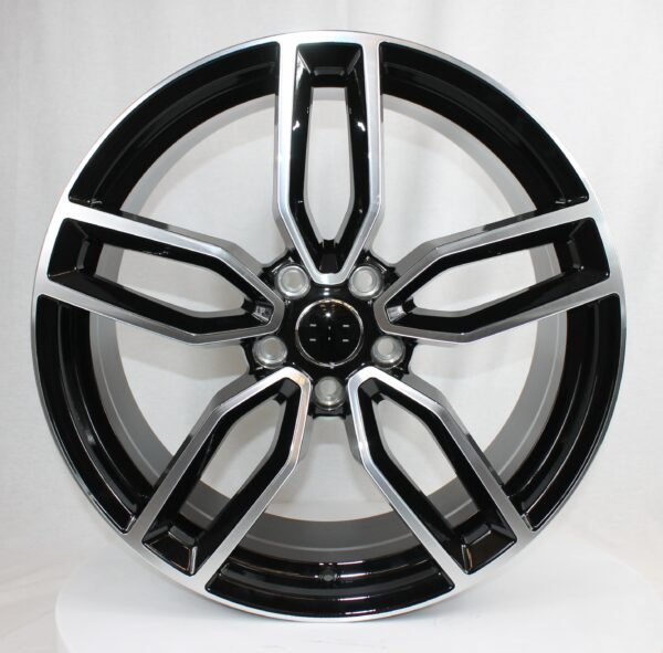 JUEGO DE 4 LLANTAS AUDI RS3X 18 BLACK METAL