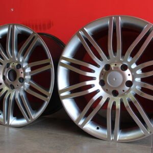 JUEGO DE 4 LLANTAS BMW M55T 19X8,5 ET18 + 19X9,5 ET25 SILVER