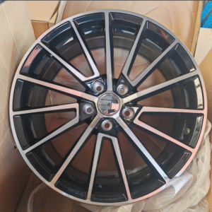 JUEGO DE 4 LLANTAS VOKSWAGEN GT12 19 BLACK METAL