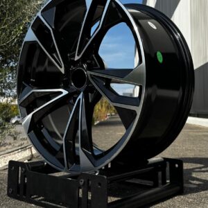 JUEGO DE 4 LLANTAS AUDI RS78 18 BLACK METAL