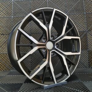 JUEGO DE 4 LLANTAS PARA BMW M0678 18 BLACK METAL Y NEUMATICOS 225/45R18 TRACMAX