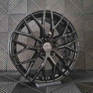 KIT DE 4 LLANTAS AUDI R SPYDER 18 BLACK Y NEUMATICOS 225/40R18 92W LANVIGATOR