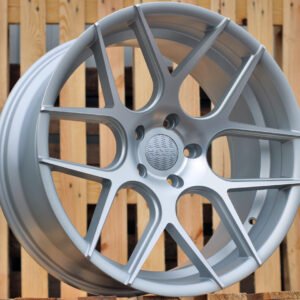 KIT DE 4 LLANTAS BMW HAXER HX022 18X8+18X9 SILVER Y NEUMATICOS 225/40R18 92Y Y 255/35R18 94Y LANVIGATOR