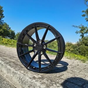 JUEGO DE 4 LLANTAS PARA BMW FAV73 8 Y 9 X18 5X120 BLACK