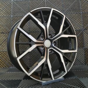 JUEGO DE 4 LLANTAS BMW FBX081-8 8X18 5X120 ET 30 BLACK METAL